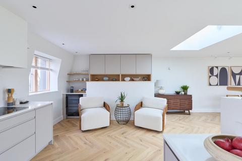 4 bedroom penthouse to rent, 174 Hills Road, Cambridge CB2