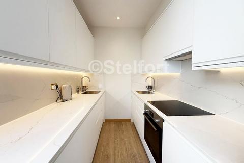 4 bedroom terraced house to rent, Hamilton Road, London, NW11