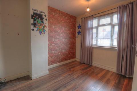 3 bedroom terraced house to rent, Sullivan Road, Coventry CV6