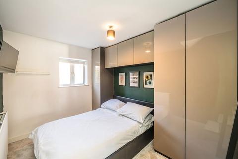 1 bedroom flat for sale, Percy Road, London W12