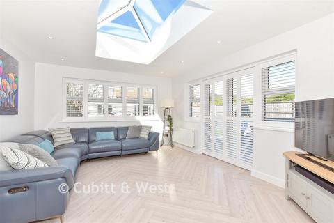 3 bedroom semi-detached house for sale, Garsons Road, Emsworth PO10