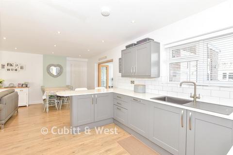 3 bedroom semi-detached house for sale, Garsons Road, Emsworth PO10