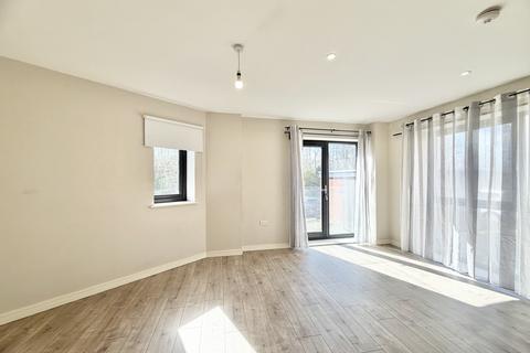 2 bedroom apartment to rent, Green Quarter, Cross Green Lane, Leeds City Centre, West Yorkshire, LS9