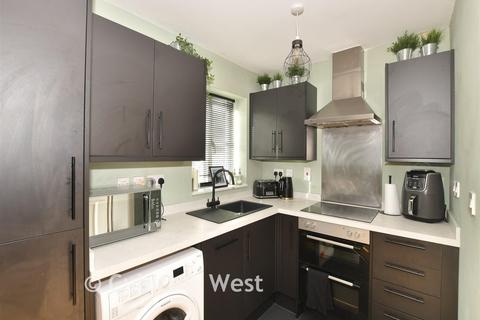 2 bedroom coach house for sale, Updown Hill, Haywards Heath RH16