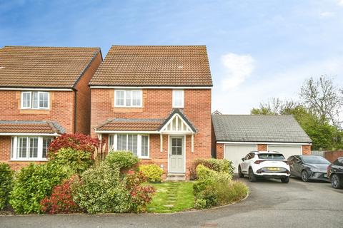 4 bedroom detached house for sale, Hurricane Drive, Calne