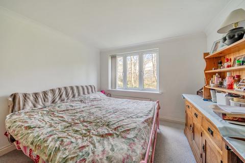 2 bedroom flat for sale, The Lamports, Alton, Hampshire, GU34