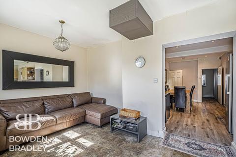 5 bedroom semi-detached house for sale, Clayhall Avenue, Clayhall, IG5