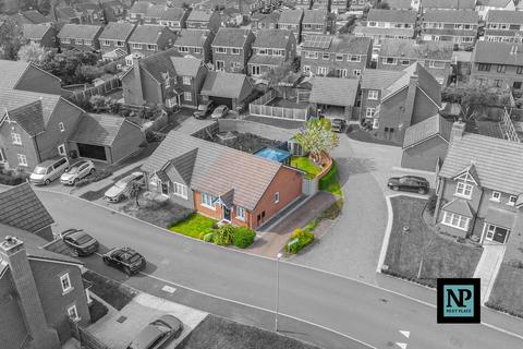 2 bedroom semi-detached bungalow for sale, The Hills, Warton, B79