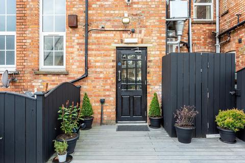 Terraced house to rent, Bond Street, Ealing, London, W5