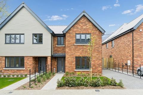 4 bedroom semi-detached house for sale, Turnpike Lane, Ickleford, Hitchin, SG5