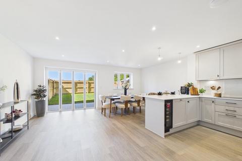 4 bedroom semi-detached house for sale, Turnpike Lane, Ickleford, Hitchin, SG5