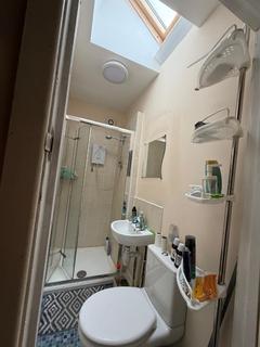 1 bedroom in a house share to rent, Fenham Hall Drive, Fenham NE4