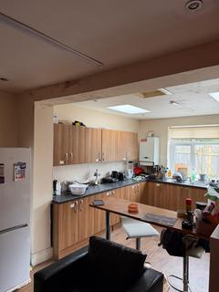 1 bedroom in a house share to rent, Fenham Hall Drive, Fenham NE4