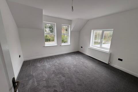 1 bedroom in a house share to rent, Watling Street, Cannock, WS11
