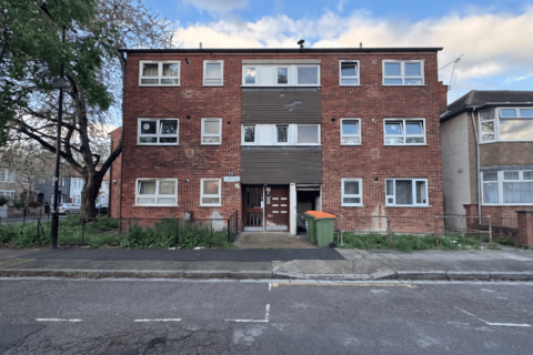 1 bedroom flat for sale, Landseer Avenue, Manor Park, London, E12