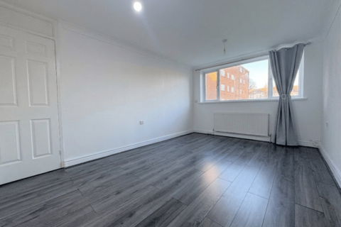 1 bedroom flat for sale, Landseer Avenue, Manor Park, London, E12