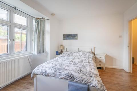 2 bedroom maisonette for sale, Errol Gardens, New Malden