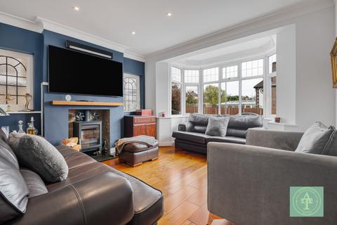 4 bedroom semi-detached house for sale, The Birches, Winchmore Hill, London, N21