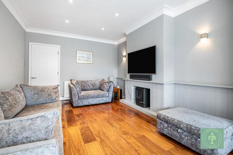 4 bedroom semi-detached house for sale, The Birches, Winchmore Hill, London, N21