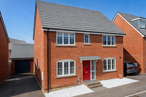 4 bedroom detached house for sale, Willis Street Newton Leys, Milton Keynes, MK3