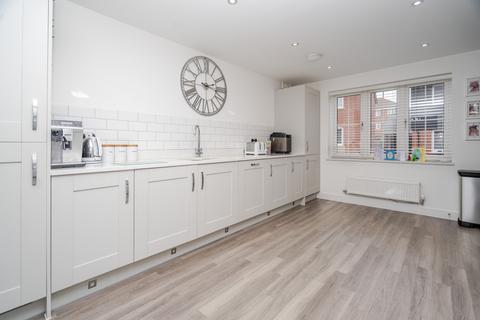 4 bedroom detached house for sale, Willis Street Newton Leys, Milton Keynes, MK3