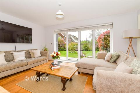 3 bedroom semi-detached house for sale, Smith Way, Headcorn TN27