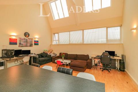 2 bedroom flat to rent, South Road, Harlow, CM20