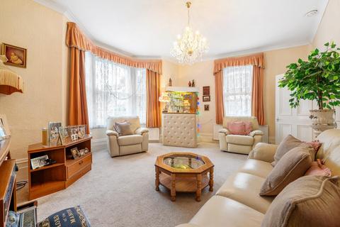 3 bedroom house for sale, Kay Road, SW9