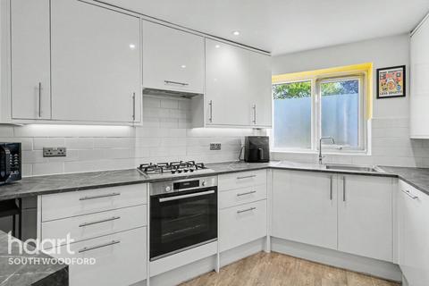 undefined, Hermitage Walk, London