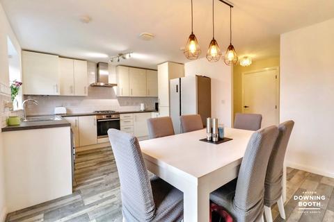 3 bedroom end of terrace house for sale, Aspen Road, Essington, Wolverhampton, WV11 2SD
