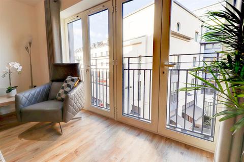 2 bedroom apartment to rent, Livery Street, Leamington Spa
