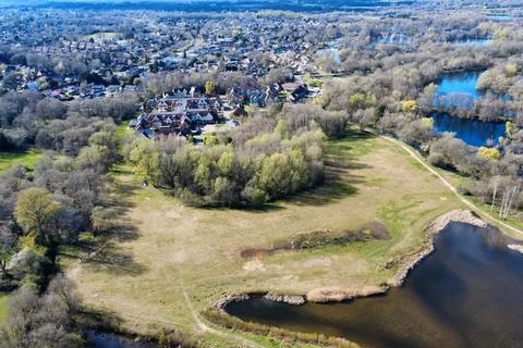 Land for sale, Sandhurst Road, Yateley GU46