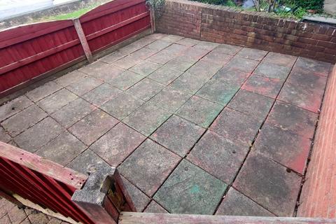 2 bedroom terraced house for sale, Bryn Offa, Wrexham LL13