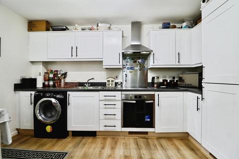 2 bedroom ground floor flat for sale, Wyncliffe Gardens, CARDIFF