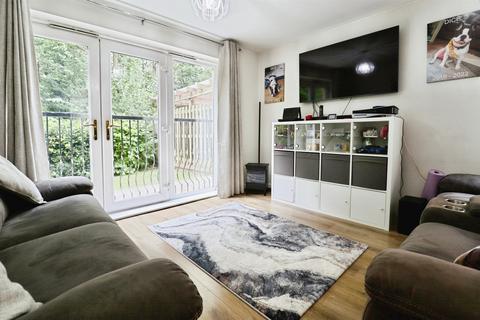 2 bedroom ground floor flat for sale, Wyncliffe Gardens, CARDIFF