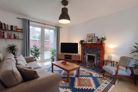 undefined, Hale Road, Hale