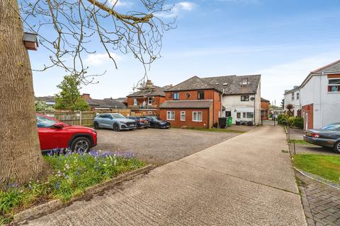Studio for sale, Rumbridge Street, Totton, Southampton