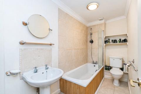 Studio for sale, Rumbridge Street, Totton, Southampton