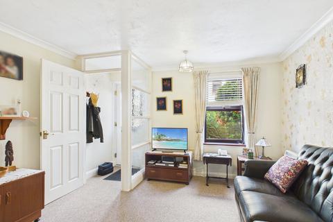 2 bedroom flat for sale, Albert Rd, Portsmouth PO6