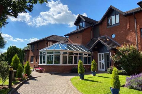 2 bedroom apartment for sale, Oaklands Court, Kenilworth CV8