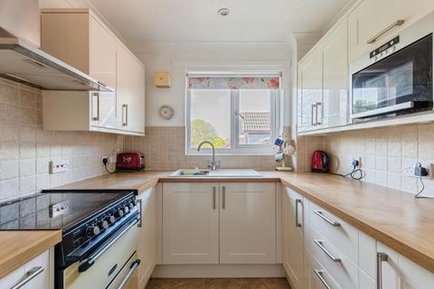 2 bedroom apartment for sale, Oaklands Court, Kenilworth CV8