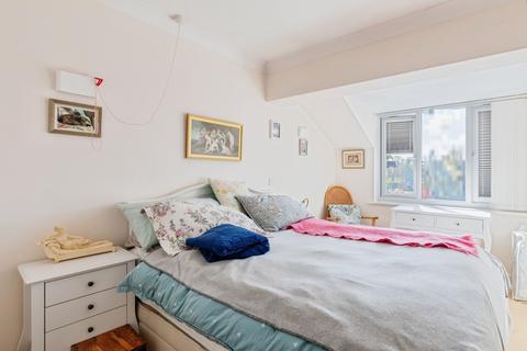 2 bedroom apartment for sale, Oaklands Court, Kenilworth CV8