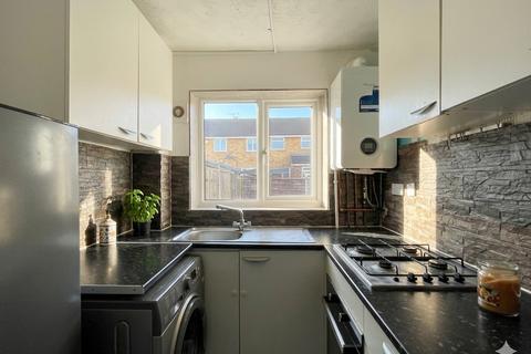 1 bedroom end of terrace house for sale, Marsom Grove, Luton, Bedfordshire, LU3 4BH