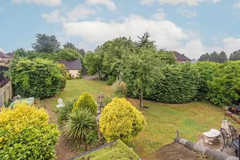 4 bedroom detached house for sale – pohled 2
