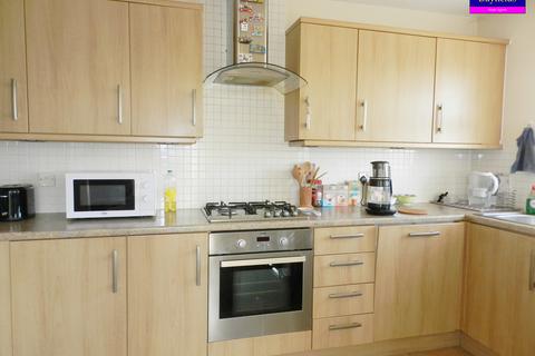 2 bedroom flat to rent, Weller Mews, Enfield EN2