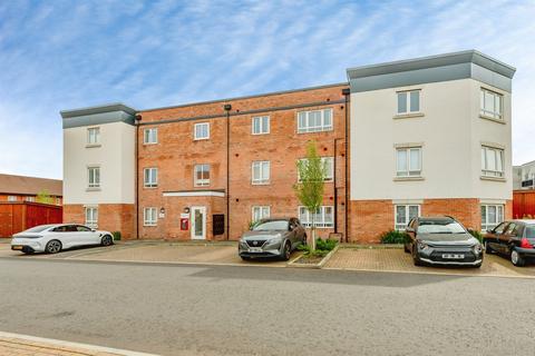 2 bedroom apartment for sale, Somerville Crescent, Redhill