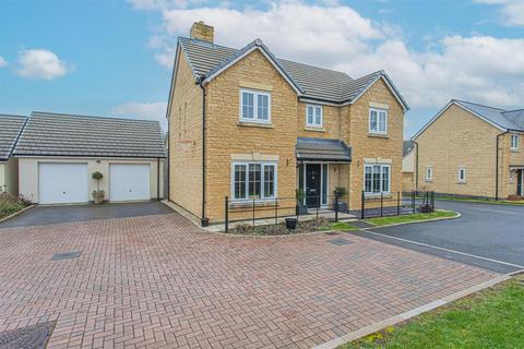 4 bedroom detached house for sale, Duke Crescent, Corsham