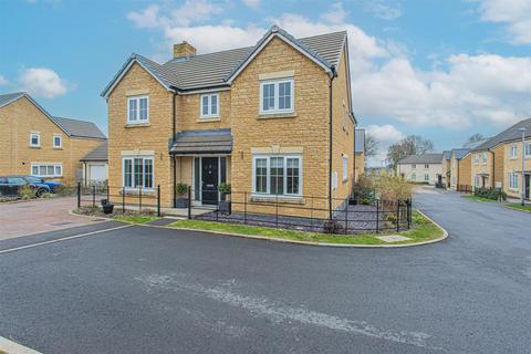 4 bedroom detached house for sale, Duke Crescent, Corsham