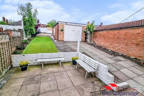 3 bedroom semi-detached house to rent, Wenlock Close, Chesterton, Newcastle, Staffs