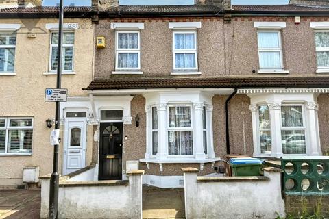 2 bedroom terraced house for sale, Trumpington Road, Forest Gate, E7 9EH